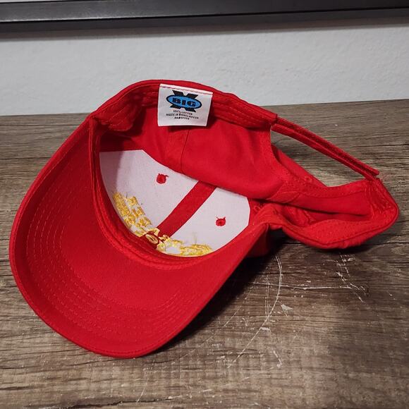 Trader Joe’s Demo Crew OSFA Exclusive Employee Hat Strap Surfing Vintage Red - Picture 5 of 6